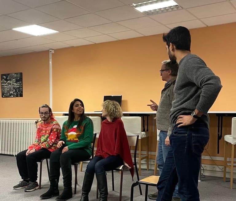 Atelier d'improvisation théâtrale à la Katapulte Compagnie